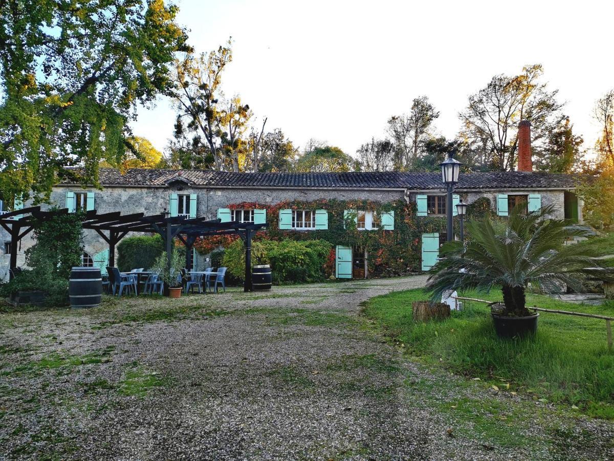 Le Puy Moulin De Monpoisson B&B 외부 사진